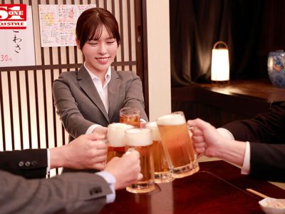 Trưởng phòng thô lỗ lại khiến tôi nứng lồn