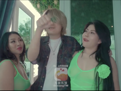 Phim sex China hot chén 2 em cave ngọt nước