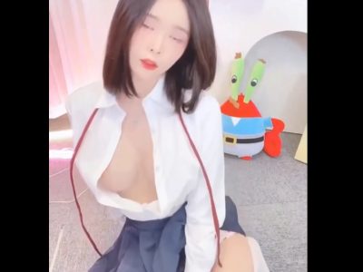 Clip tự sướng của em ca sỹ Hàn Quốc Yuka Hikari