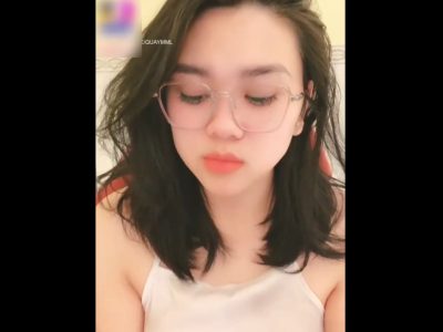 Em cave mắt kính Trà yylive tự sướng cực cháy